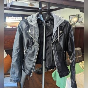 Gorgeous Vegan Leather Motorcycle jacket with hood size S